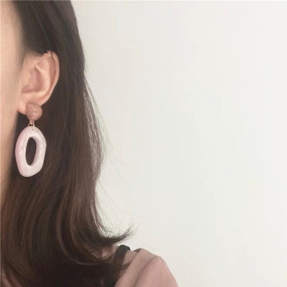 Nude Pink Resin Oval Drop Earrings - Picture 6 of 8